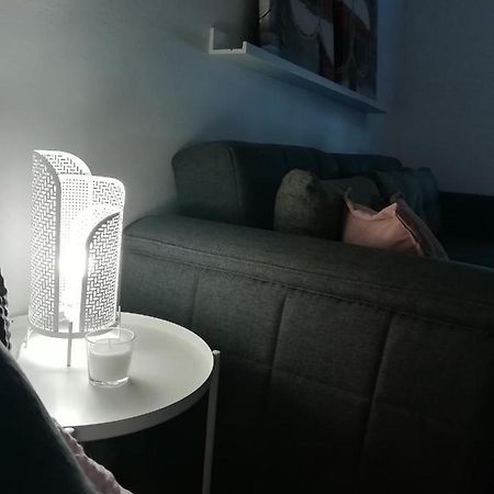Sarmantni Apartman Malecka ซาเกร็บ ภายนอก รูปภาพ
